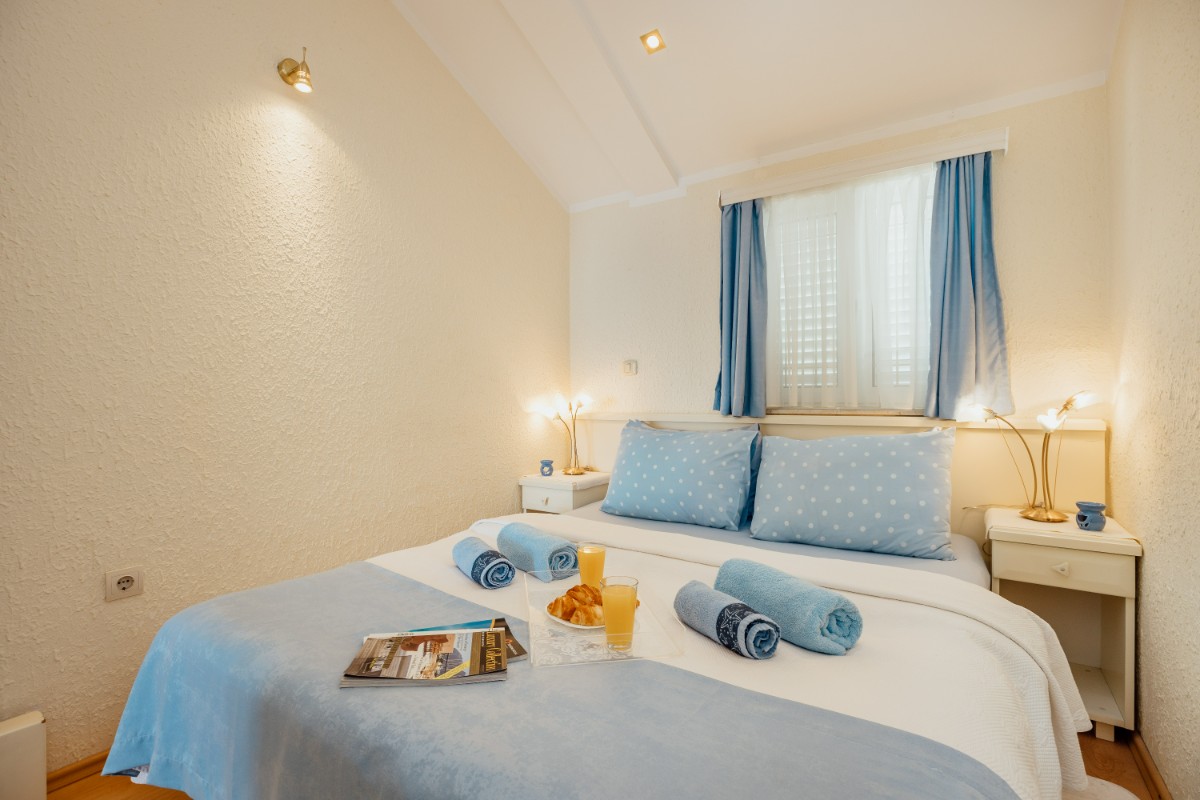 https://www.apartments-porobic.com/files/offer/thumb/1744370309-3.jpg