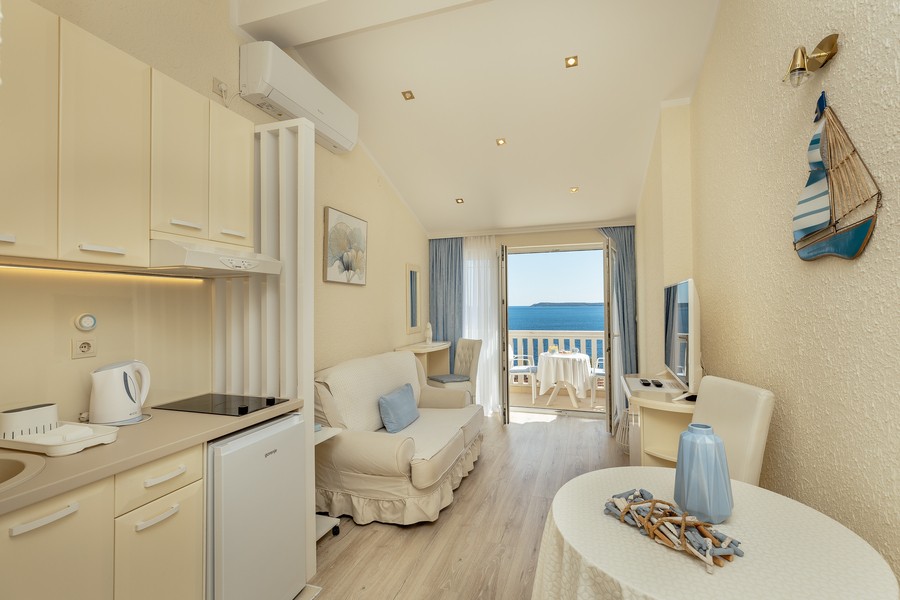 https://www.apartments-porobic.com/files/offer/thumb/1748338282-XRAW4527.jpg